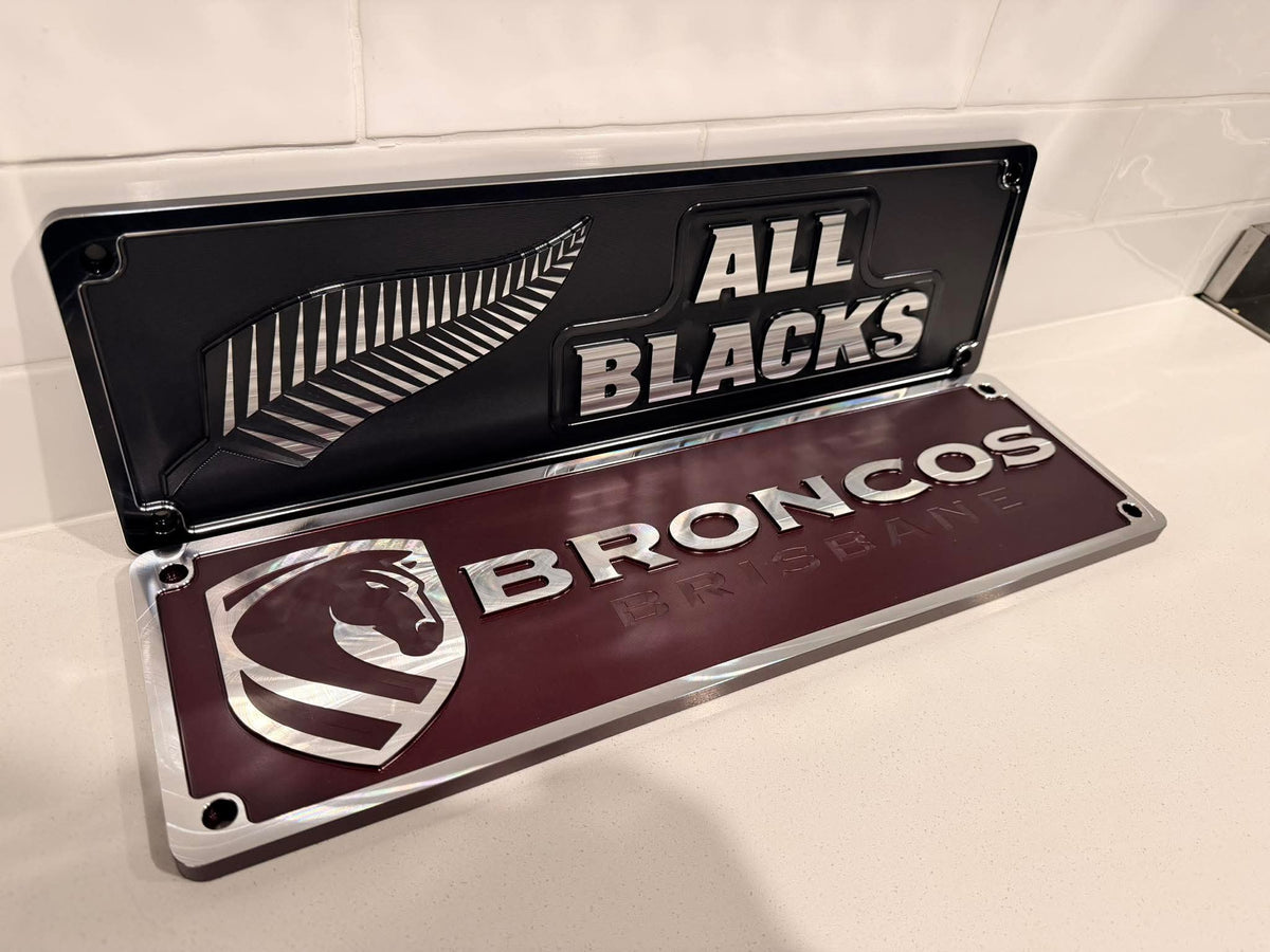 Sporting team supporter plates
